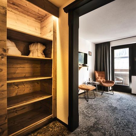 Berghotel Basur - Das Schihotel Am Arlberg Flirsch Exterior foto