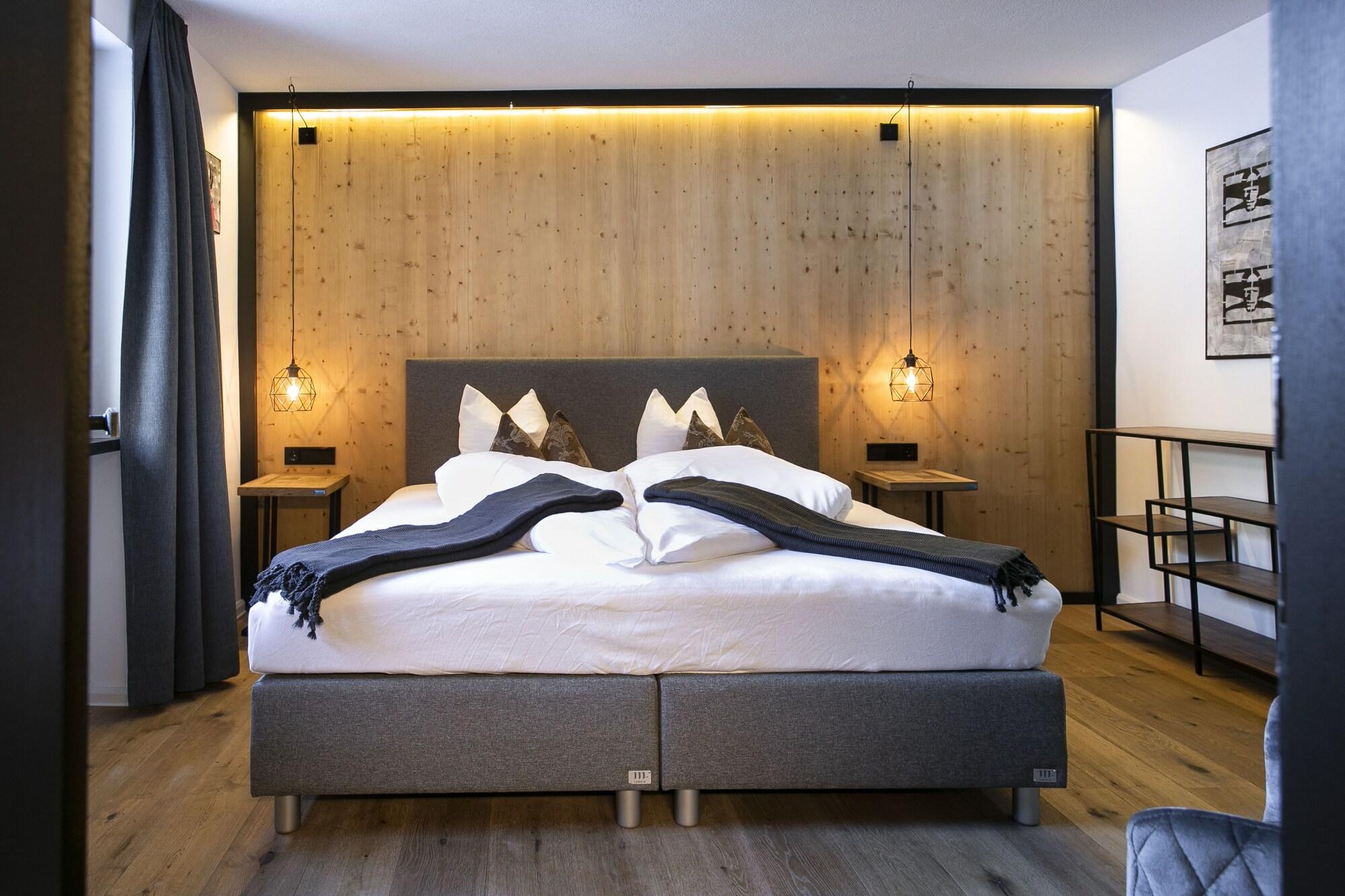 Berghotel Basur - Das Schihotel Am Arlberg Flirsch Exterior foto