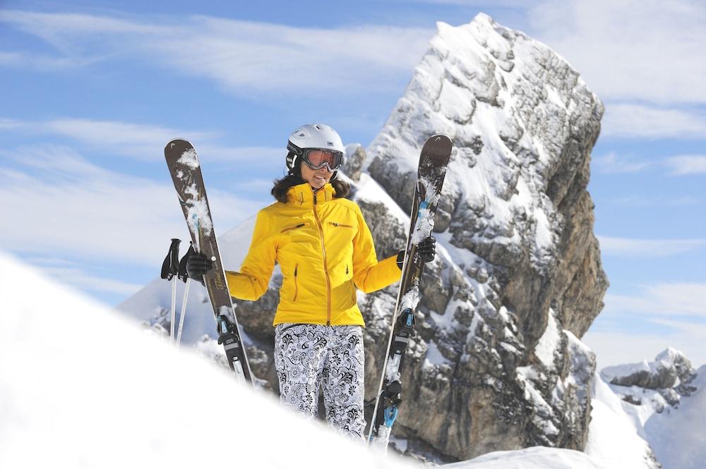 Berghotel Basur - Das Schihotel Am Arlberg Flirsch Exterior foto