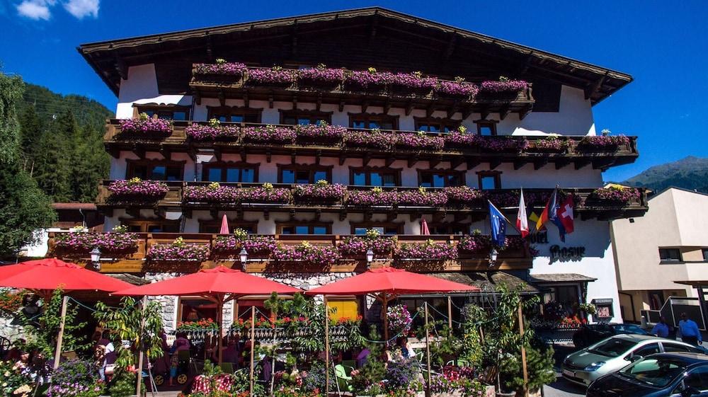 Berghotel Basur - Das Schihotel Am Arlberg Flirsch Exterior foto