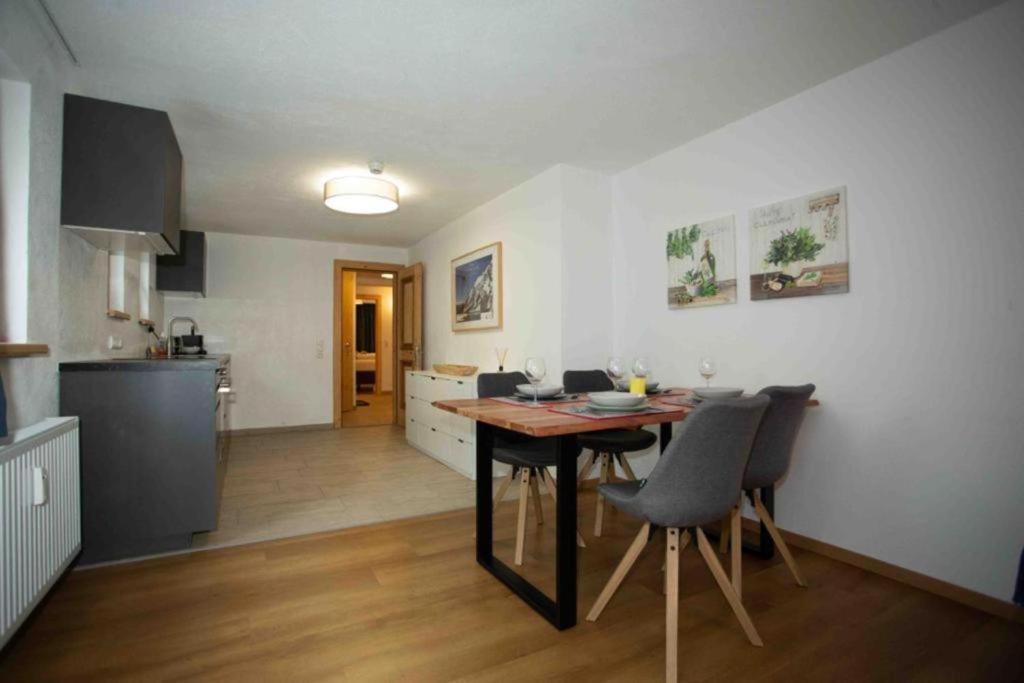 Berghotel Basur - Das Schihotel Am Arlberg Flirsch Exterior foto